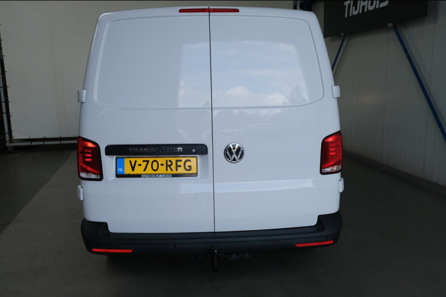 Volkswagen Transporter 2.0 TDI L2H1 30 3p - Airco, Cruise, Stoelverwarming, PDC, Trekhaak.