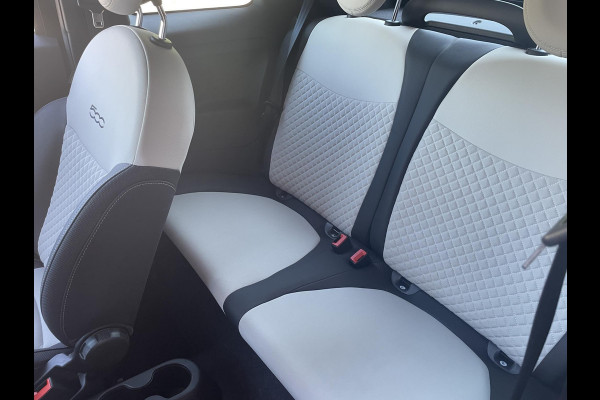 Fiat 500C 1.0 Hybrid 69pk Dolcevita Navigatie Apple Carplay/Android Auto Parkeersensor achter Cruise Control Climatronic