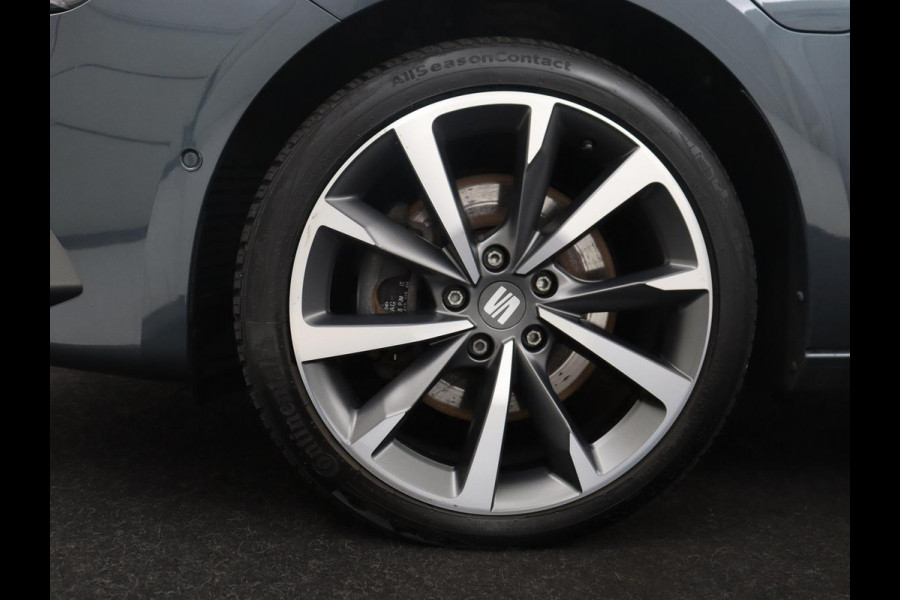 Seat Leon Sportstourer 1.4 TSI eHybrid PHEV FR | SOH 86,9% | Carplay | Stuur/stoelverwarming | Adaptive cruise | Carplay | Camera | Park assist | Sfeerverlichting |