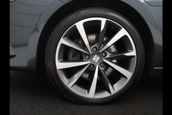 Seat Leon Sportstourer 1.4 TSI eHybrid PHEV FR | SOH 86,9% | Carplay | Stuur/stoelverwarming | Adaptive cruise | Carplay | Camera | Park assist | Sfeerverlichting |