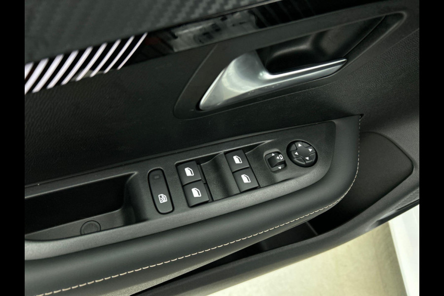 Peugeot 208 1.2 Hybrid 100PK Automaat Allure Navigatie Apple Carplay/Android Auto Airco Camera Parkeer sensoren Cruise Control Led Lichtmetalen Velgen