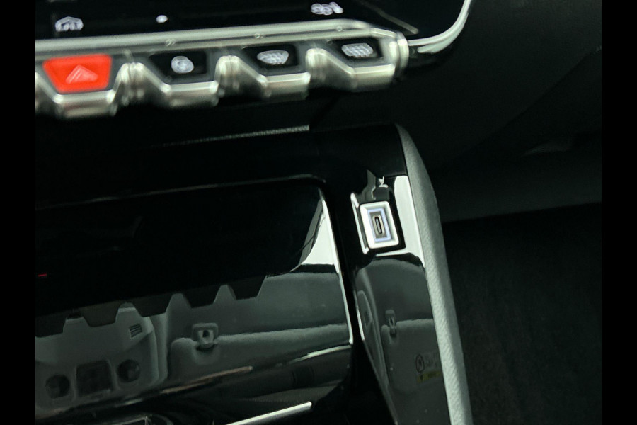 Peugeot 208 1.2 Hybrid 100PK Automaat Allure Navigatie Apple Carplay/Android Auto Airco Camera Parkeer sensoren Cruise Control Led Lichtmetalen Velgen