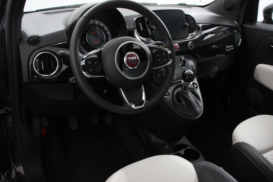 Fiat 500 1.0 Hybrid 69pk Dolcevita Navigatie Apple Carplay/Android Auto Panoramadak Parkeersensor achter Cruise Control Climate Control