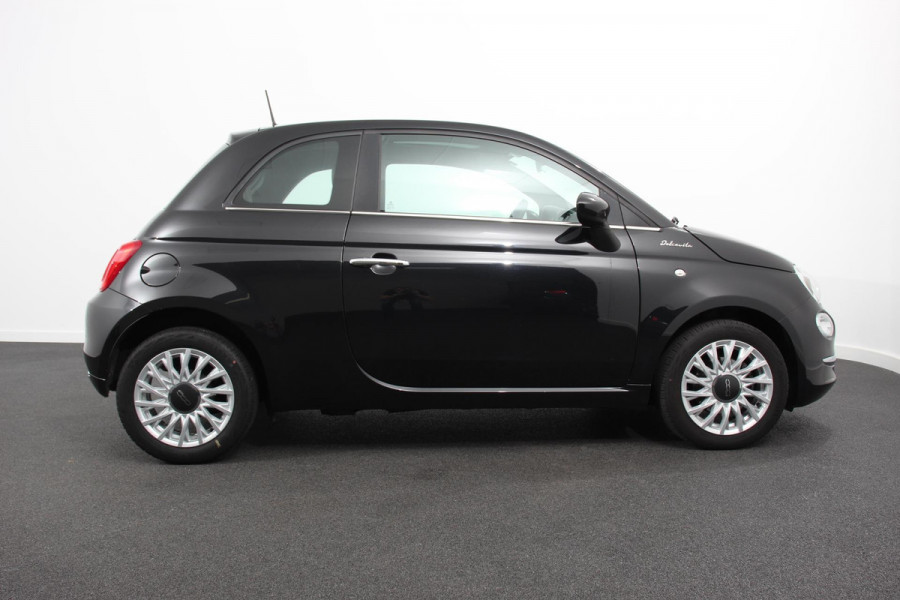 Fiat 500 1.0 Hybrid 69pk Dolcevita Navigatie Apple Carplay/Android Auto Panoramadak Parkeersensor achter Cruise Control Climate Control