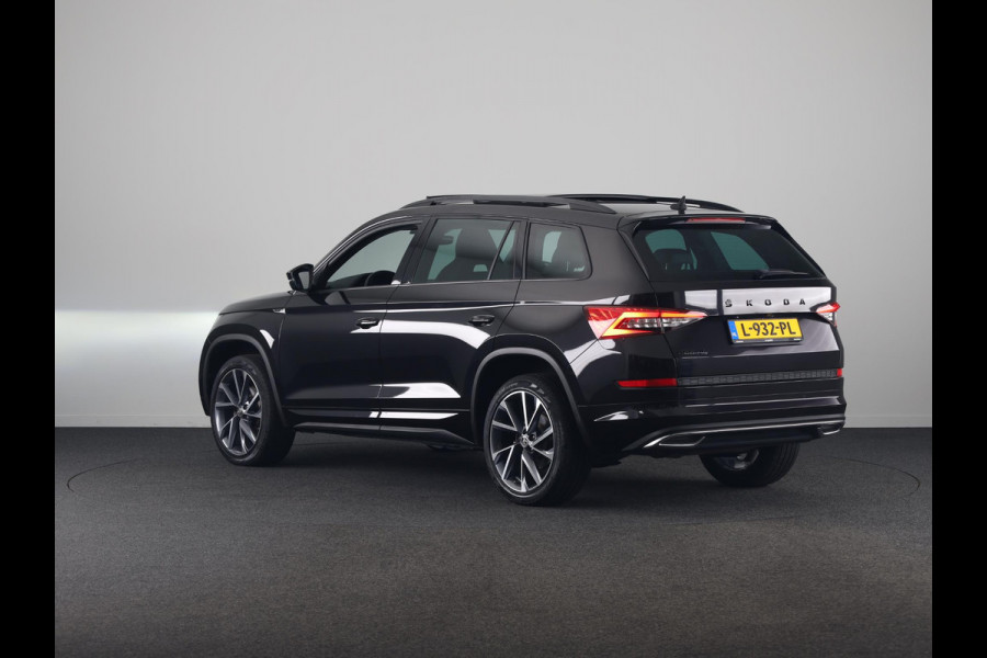 Škoda Kodiaq 1.5 TSI Sportline Business 150 pk Automaat | Navigatie | Panoramadak | Parkeersensoren | Achteruitrijcamera | Keyless | Elektr. bestuurdersstoel met geheugen | Stoelverwarming |