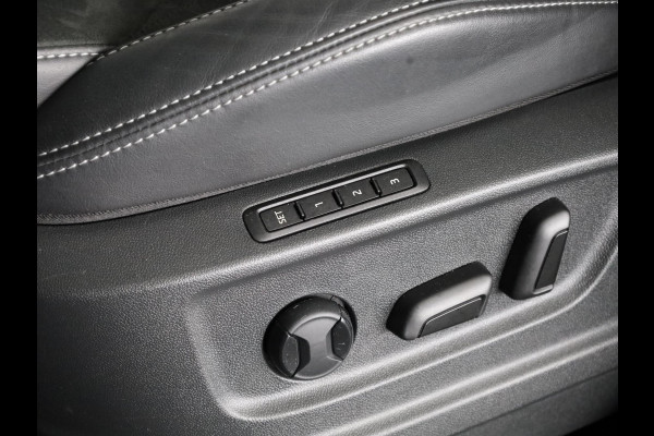 Škoda Kodiaq 1.5 TSI Sportline Business 150 pk Automaat | Navigatie | Panoramadak | Parkeersensoren | Achteruitrijcamera | Keyless | Elektr. bestuurdersstoel met geheugen | Stoelverwarming |