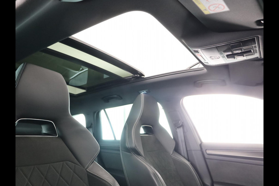 Škoda Kodiaq 1.5 TSI Sportline Business 150 pk Automaat | Navigatie | Panoramadak | Parkeersensoren | Achteruitrijcamera | Keyless | Elektr. bestuurdersstoel met geheugen | Stoelverwarming |