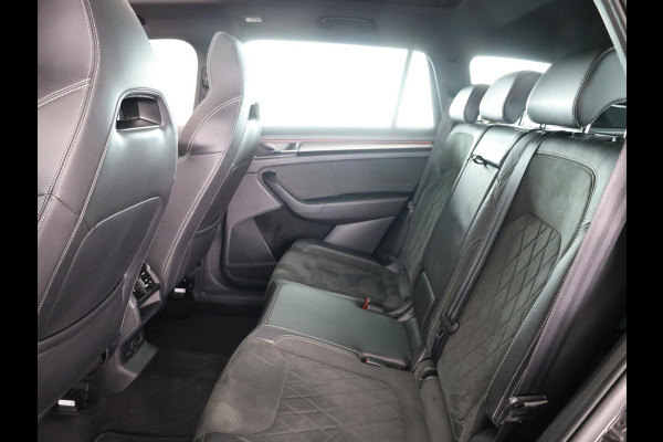 Škoda Kodiaq 1.5 TSI Sportline Business 150 pk Automaat | Navigatie | Panoramadak | Parkeersensoren | Achteruitrijcamera | Keyless | Elektr. bestuurdersstoel met geheugen | Stoelverwarming |
