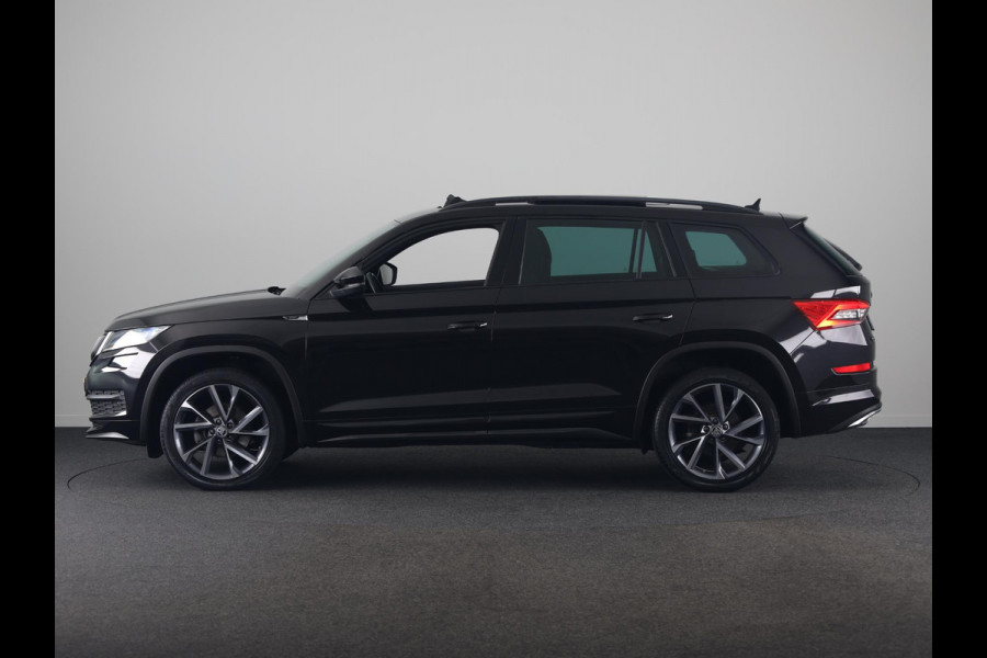 Škoda Kodiaq 1.5 TSI Sportline Business 150 pk Automaat | Navigatie | Panoramadak | Parkeersensoren | Achteruitrijcamera | Keyless | Elektr. bestuurdersstoel met geheugen | Stoelverwarming |