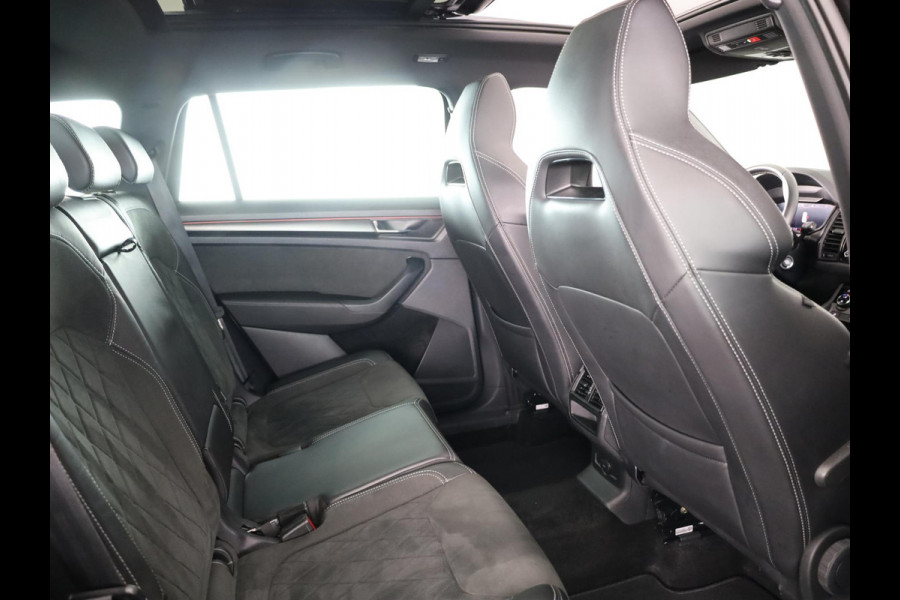 Škoda Kodiaq 1.5 TSI Sportline Business 150 pk Automaat | Navigatie | Panoramadak | Parkeersensoren | Achteruitrijcamera | Keyless | Elektr. bestuurdersstoel met geheugen | Stoelverwarming |
