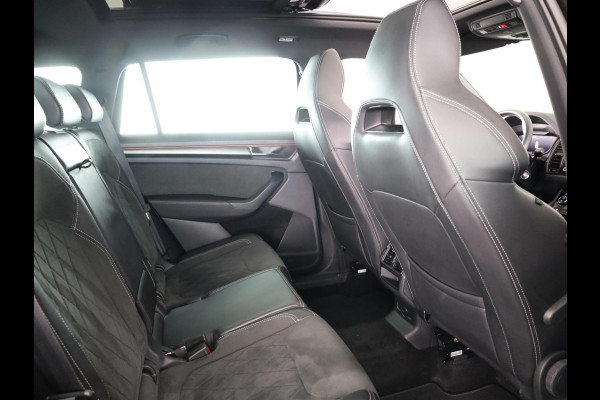 Škoda Kodiaq 1.5 TSI Sportline Business 150 pk Automaat | Navigatie | Panoramadak | Parkeersensoren | Achteruitrijcamera | Keyless | Elektr. bestuurdersstoel met geheugen | Stoelverwarming |