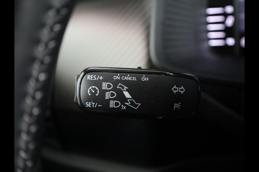 Škoda Kodiaq 1.5 TSI Sportline Business 150 pk Automaat | Navigatie | Panoramadak | Parkeersensoren | Achteruitrijcamera | Keyless | Elektr. bestuurdersstoel met geheugen | Stoelverwarming |