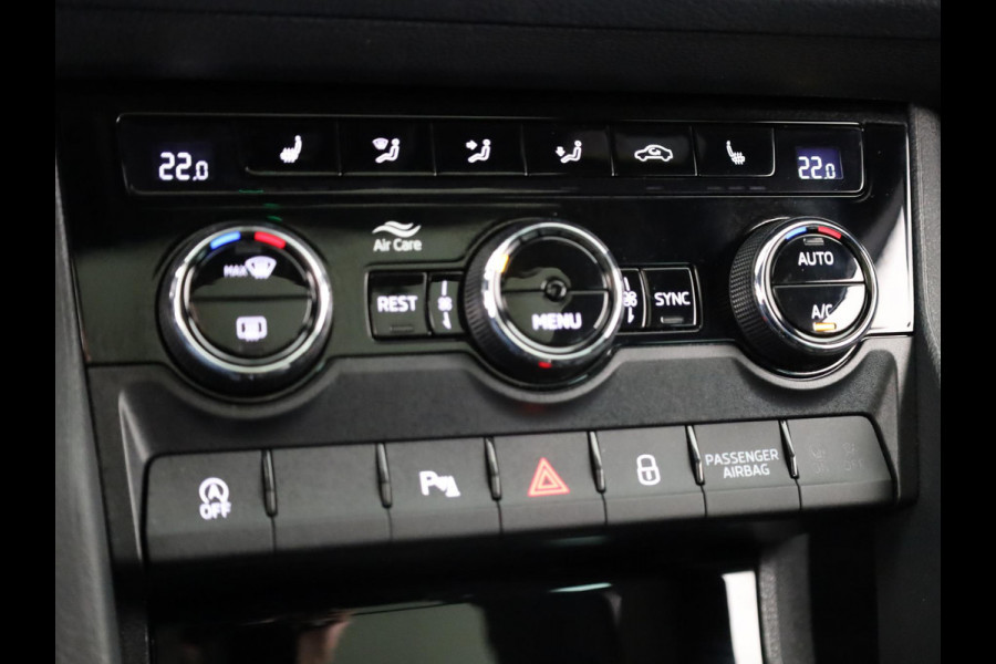 Škoda Kodiaq 1.5 TSI Sportline Business 150 pk Automaat | Navigatie | Panoramadak | Parkeersensoren | Achteruitrijcamera | Keyless | Elektr. bestuurdersstoel met geheugen | Stoelverwarming |
