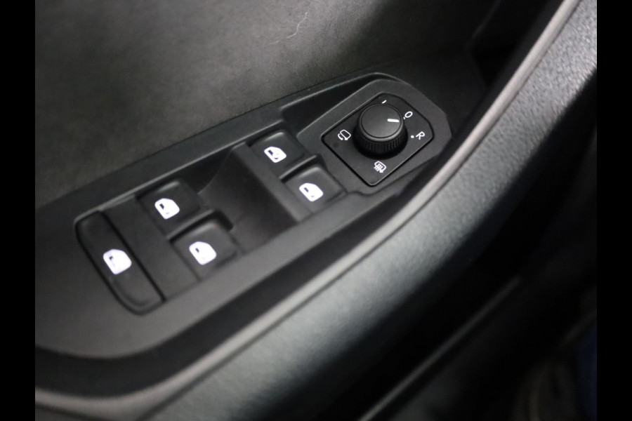 Škoda Kodiaq 1.5 TSI Sportline Business 150 pk Automaat | Navigatie | Panoramadak | Parkeersensoren | Achteruitrijcamera | Keyless | Elektr. bestuurdersstoel met geheugen | Stoelverwarming |