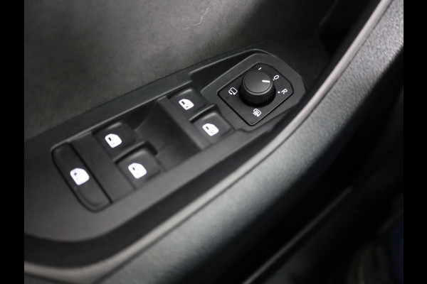 Škoda Kodiaq 1.5 TSI Sportline Business 150 pk Automaat | Navigatie | Panoramadak | Parkeersensoren | Achteruitrijcamera | Keyless | Elektr. bestuurdersstoel met geheugen | Stoelverwarming |