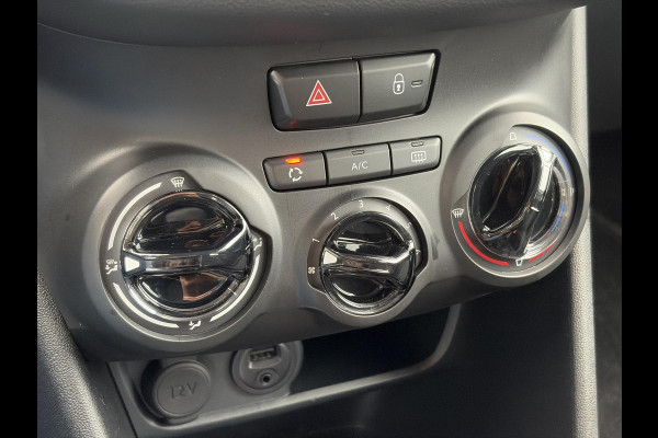 Peugeot 208 1.2 PureTech Blue Lion ✓D-riem vv 2024✓Dealer Onderhouden✓Carplay✓Navi✓Trekhaak✓2e Eigenaar✓Recent beurt gehad✓Airco✓Cruise✓Pdc✓5 Deurs✓Weinig Km✓N.A.P✓Apk tot 08-2027