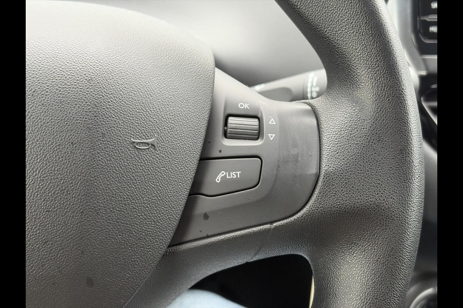 Peugeot 208 1.2 PureTech Blue Lion ✓D-riem vv 2024✓Dealer Onderhouden✓Carplay✓Navi✓Trekhaak✓2e Eigenaar✓Recent beurt gehad✓Airco✓Cruise✓Pdc✓5 Deurs✓Weinig Km✓N.A.P✓Apk tot 08-2027