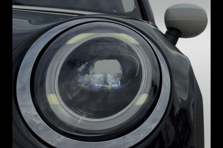 MINI 5-deurs 1.5 Cooper Camden Edition(NL-auto, 1e Eig, Dealer OndH, Carplay, PDC, Climate Con, Cruise Con, Navi, etc)