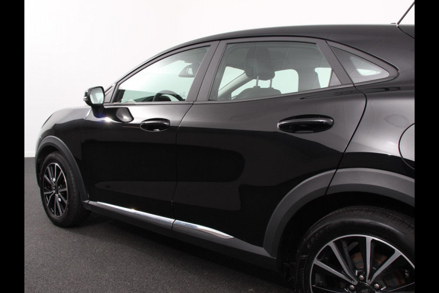 Ford Puma 1.0 EcoBoost Automaat Titanium Climate control LED Verwarmde voorstoelen Parkeersensor achter Cruise control Stuurverwarming Navigatie Lane assist Apple Carplay / Android auto