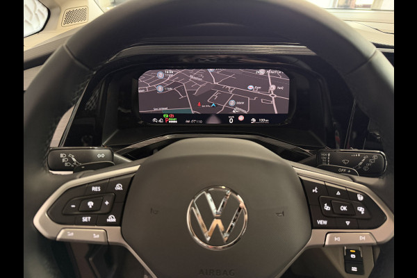 Volkswagen California Ocean eHybrid 245pk Trekhaak 19''lmv hydraulisch hefdak Stoel/stuur verw. phev plug in hybrid