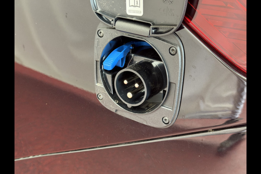 Volkswagen California Ocean eHybrid 245pk Trekhaak 19''lmv hydraulisch hefdak Stoel/stuur verw. phev plug in hybrid