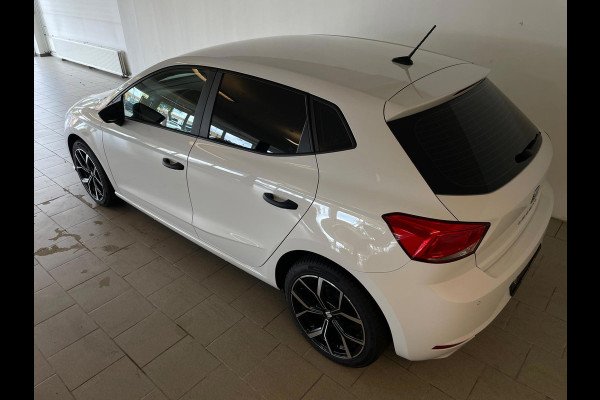 Seat Ibiza 1.0 MPI Reference AIRCO NAVI VIA APP CRUISE PRIVACY GLAS ELEK RAMEN CENT VERG VELGEN 17INCH 5DRS NW MODEL NETTE AUTO