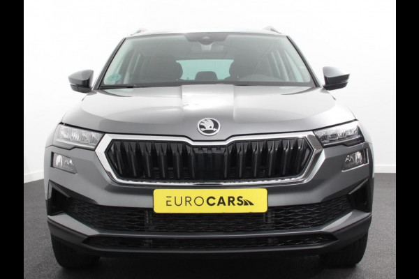 Škoda Karoq 1.5 TSI 150pk Automaat Ambition Skoda Karoq 1.5 TSI 150pk DSG Ambition | Navigatie | Apple Carpla/Android Auto | Camera | Climate Control | Adaptive Cruise control | Lichtmetalen Velgen