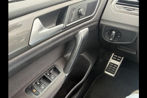 Volkswagen Golf Sportsvan 1.5 TSI ACT Highline Adapt.Cruise Stoelverw Trekhaak Carplay