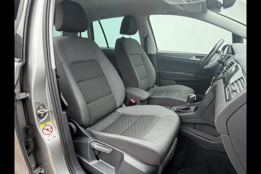 Volkswagen Golf Sportsvan 1.5 TSI ACT Highline Adapt.Cruise Stoelverw Trekhaak Carplay