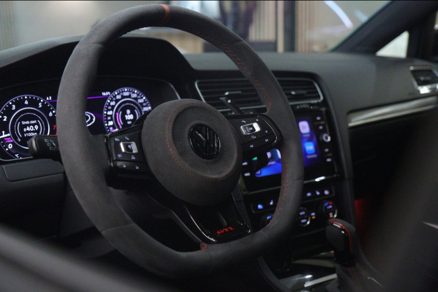 Volkswagen Golf 2.0 TSI GTI Performance PANO/CARPLAY/STOELVER/CAM/ACC/VOL