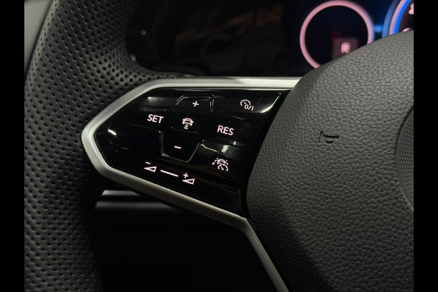 Volkswagen Golf 2.0 TSI GTI HUD|Pano|Harman|Keyless|Camera|IQ