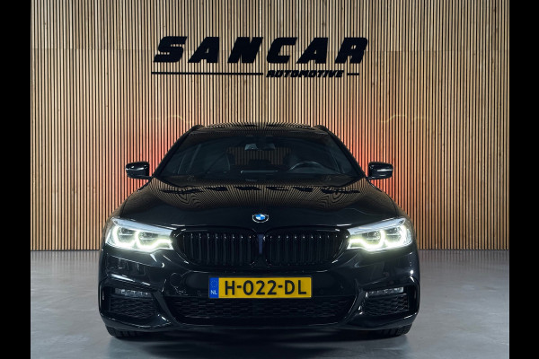 BMW 5 Serie Touring 520i M-Sport BLACK PACK|PANO|H&K|HUD|BMW Display-Key|AMBIENT|E-ZETEL MEMORY|20 inch