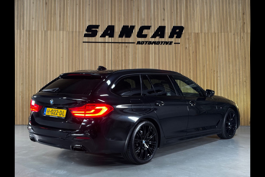 BMW 5 Serie Touring 520i M-Sport BLACK PACK|PANO|H&K|HUD|BMW Display-Key|AMBIENT|E-ZETEL MEMORY|20 inch
