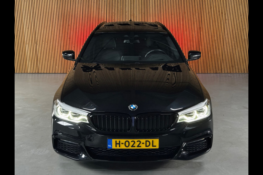 BMW 5 Serie Touring 520i M-Sport BLACK PACK|PANO|H&K|HUD|BMW Display-Key|AMBIENT|E-ZETEL MEMORY|20 inch