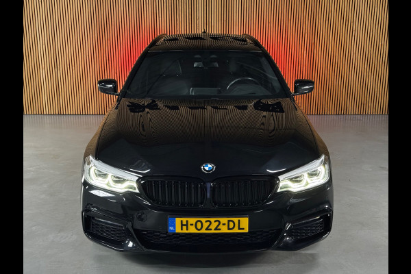 BMW 5 Serie Touring 520i M-Sport BLACK PACK|PANO|H&K|HUD|BMW Display-Key|AMBIENT|E-ZETEL MEMORY|20 inch