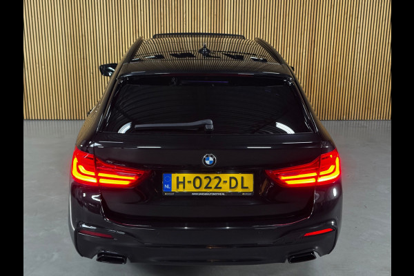 BMW 5 Serie Touring 520i M-Sport BLACK PACK|PANO|H&K|HUD|BMW Display-Key|AMBIENT|E-ZETEL MEMORY|20 inch