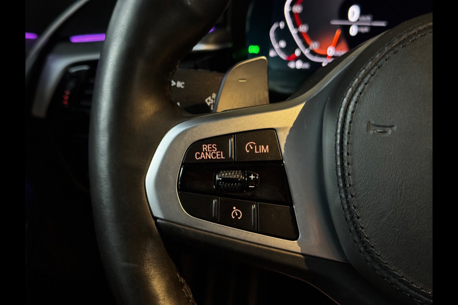 BMW 5 Serie Touring 520i M-Sport BLACK PACK|PANO|H&K|HUD|BMW Display-Key|AMBIENT|E-ZETEL MEMORY|20 inch