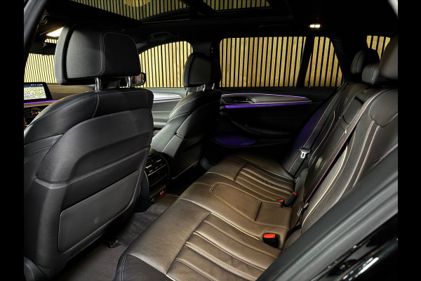 BMW 5 Serie Touring 520i M-Sport BLACK PACK|PANO|H&K|HUD|BMW Display-Key|AMBIENT|E-ZETEL MEMORY|20 inch