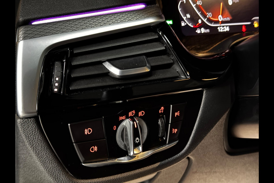 BMW 5 Serie Touring 520i M-Sport BLACK PACK|PANO|H&K|HUD|BMW Display-Key|AMBIENT|E-ZETEL MEMORY|20 inch