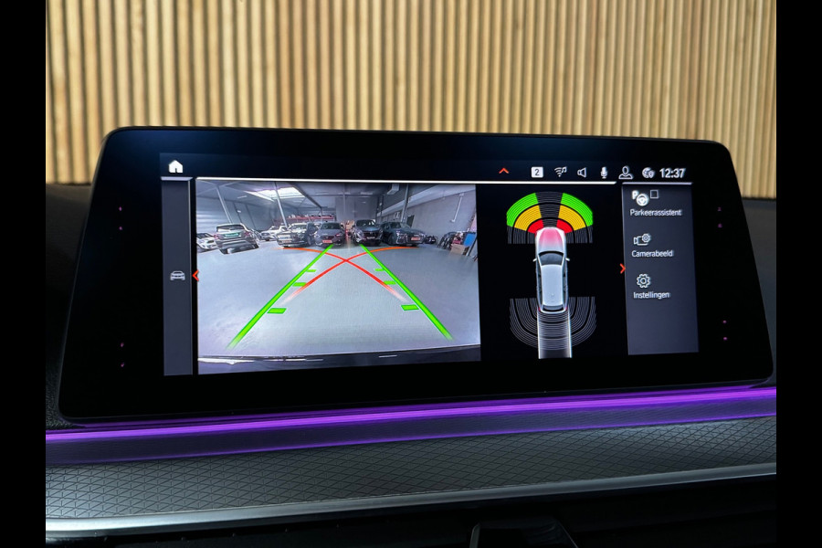 BMW 5 Serie Touring 520i M-Sport BLACK PACK|PANO|H&K|HUD|BMW Display-Key|AMBIENT|E-ZETEL MEMORY|20 inch