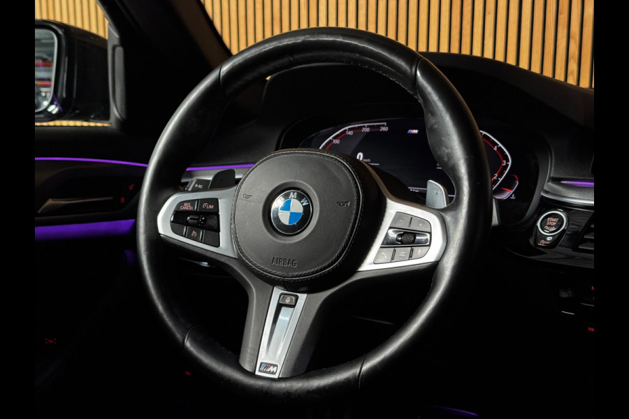 BMW 5 Serie Touring 520i M-Sport BLACK PACK|PANO|H&K|HUD|BMW Display-Key|AMBIENT|E-ZETEL MEMORY|20 inch