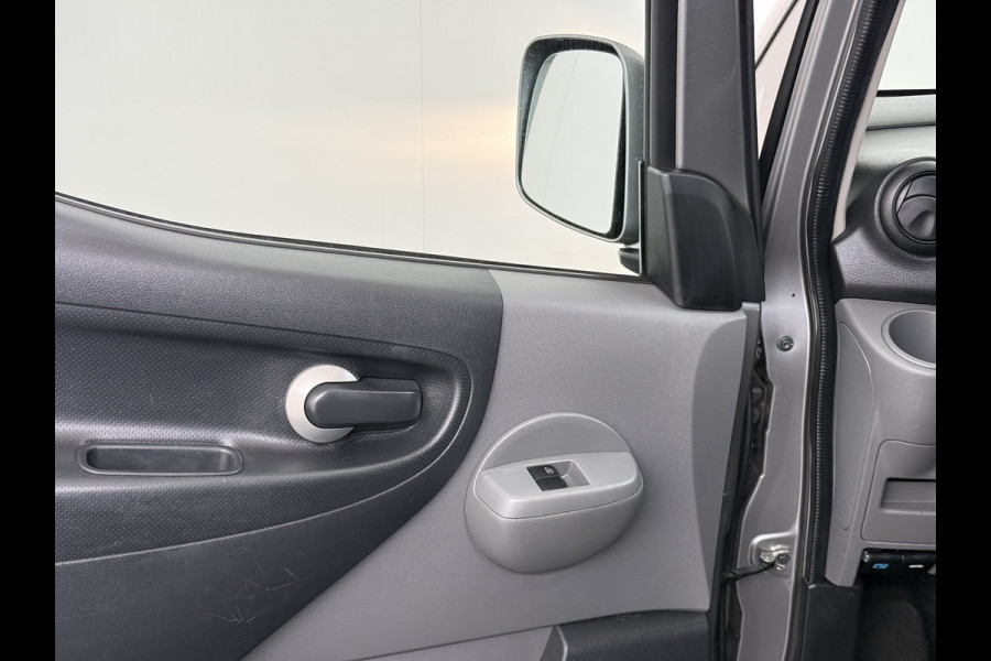 Nissan e-NV200 Evalia 40kWh Automaat 2X Schuifdeur 5-Persoons Camera Stoel+Stuurverwarming Navi DAB Connect Edition SOH 89% Regen-Lichtsensor Cruise Control Bluetooth Privacy Glas Isofix Lmv 15" 1e Eigenaar Dealeronderhouden Origineel Nederlandse Auto