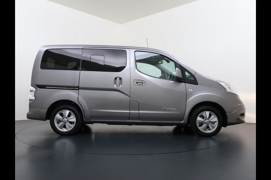Nissan e-NV200 Evalia 40kWh Automaat 2X Schuifdeur 5-Persoons Camera Stoel+Stuurverwarming Navi DAB Connect Edition SOH 89% Regen-Lichtsensor Cruise Control Bluetooth Privacy Glas Isofix Lmv 15" 1e Eigenaar Dealeronderhouden Origineel Nederlandse Auto