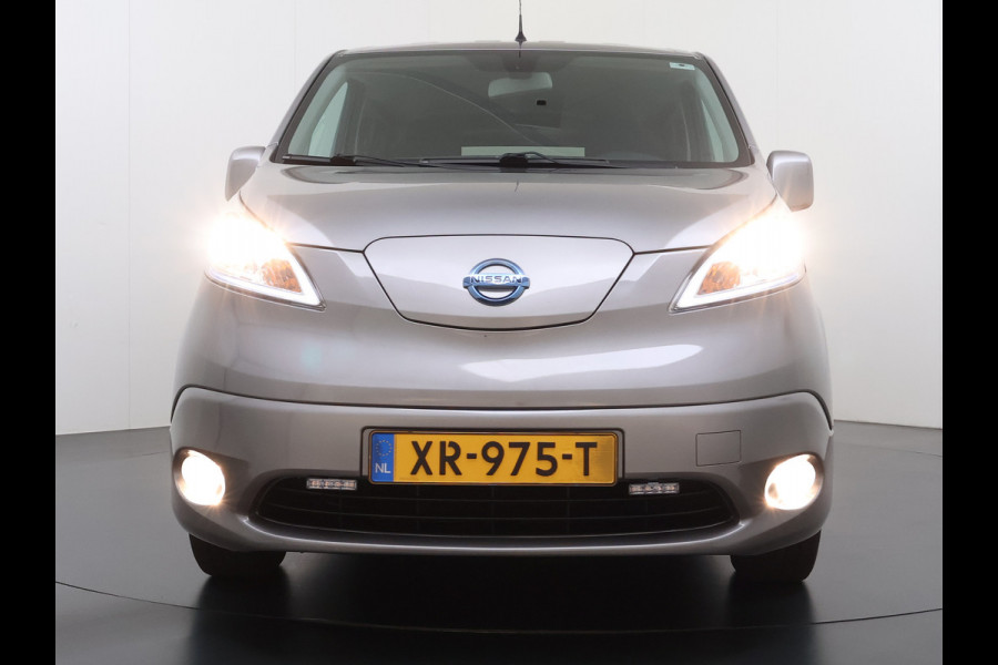 Nissan e-NV200 Evalia 40kWh Automaat 2X Schuifdeur 5-Persoons Camera Stoel+Stuurverwarming Navi DAB Connect Edition SOH 89% Regen-Lichtsensor Cruise Control Bluetooth Privacy Glas Isofix Lmv 15" 1e Eigenaar Dealeronderhouden Origineel Nederlandse Auto