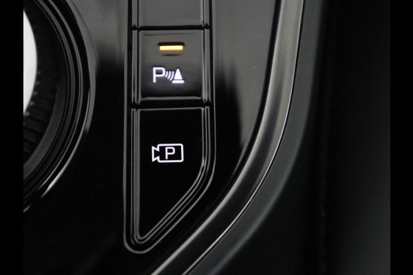 Kia Niro EV DynamicPlusLine 64.8 kWh | SOH 95,8% | Panoramadak | Leder | Adaptive cruise | Harman/Kardon | Trekhaak | Camera | Park assist | Stuur/stoel verwarming | Carplay | Climate control | Full LED