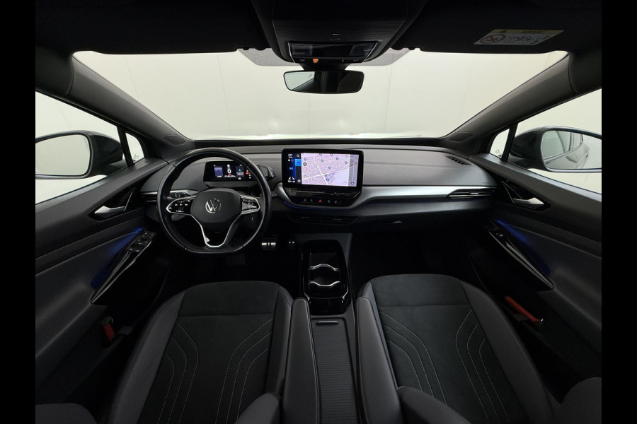 Volkswagen ID.5 Coupé Pro 82kWh 204PK Trekhaak SOH 94% Camera Adap.Cruise Assistentie+Comfort+Design+Stylepakket Navi Keyless Apple Carplay Andr Led-a-licht dynamisch Keyless advanced Matrix led-koplampen Lmv 20" Privacy Glas DAB 1.000KG Trekgewicht 1e Eigenaar