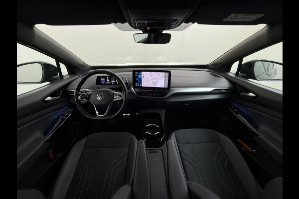Volkswagen ID.5 Coupé Pro 82kWh 204PK Trekhaak SOH 94% Camera Adap.Cruise Assistentie+Comfort+Design+Stylepakket Navi Keyless Apple Carplay Andr Led-a-licht dynamisch Keyless advanced Matrix led-koplampen Lmv 20" Privacy Glas DAB 1.000KG Trekgewicht 1e Eigenaar