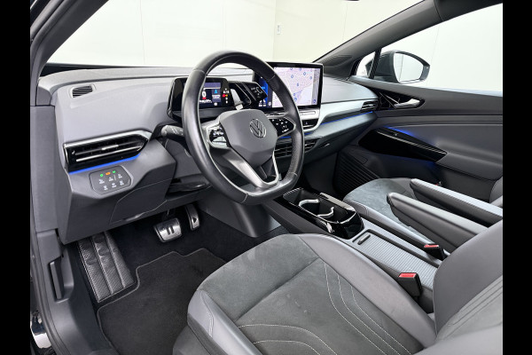 Volkswagen ID.5 Coupé Pro 82kWh 204PK Trekhaak SOH 94% Camera Adap.Cruise Assistentie+Comfort+Design+Stylepakket Navi Keyless Apple Carplay Andr Led-a-licht dynamisch Keyless advanced Matrix led-koplampen Lmv 20" Privacy Glas DAB 1.000KG Trekgewicht 1e Eigenaar