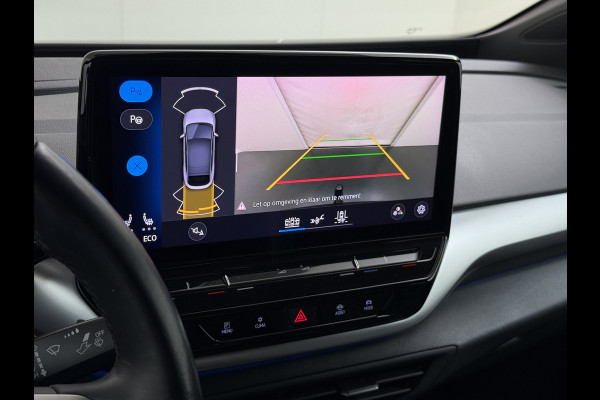 Volkswagen ID.5 Coupé Pro 82kWh 204PK Trekhaak SOH 94% Camera Adap.Cruise Assistentie+Comfort+Design+Stylepakket Navi Keyless Apple Carplay Andr Led-a-licht dynamisch Keyless advanced Matrix led-koplampen Lmv 20" Privacy Glas DAB 1.000KG Trekgewicht 1e Eigenaar