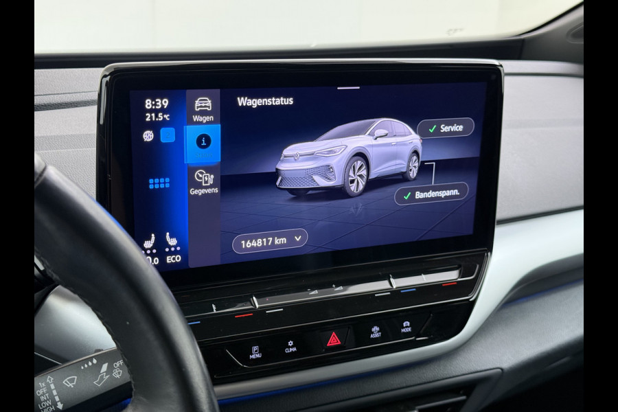 Volkswagen ID.5 Coupé Pro 82kWh 204PK Trekhaak SOH 94% Camera Adap.Cruise Assistentie+Comfort+Design+Stylepakket Navi Keyless Apple Carplay Andr Led-a-licht dynamisch Keyless advanced Matrix led-koplampen Lmv 20" Privacy Glas DAB 1.000KG Trekgewicht 1e Eigenaar